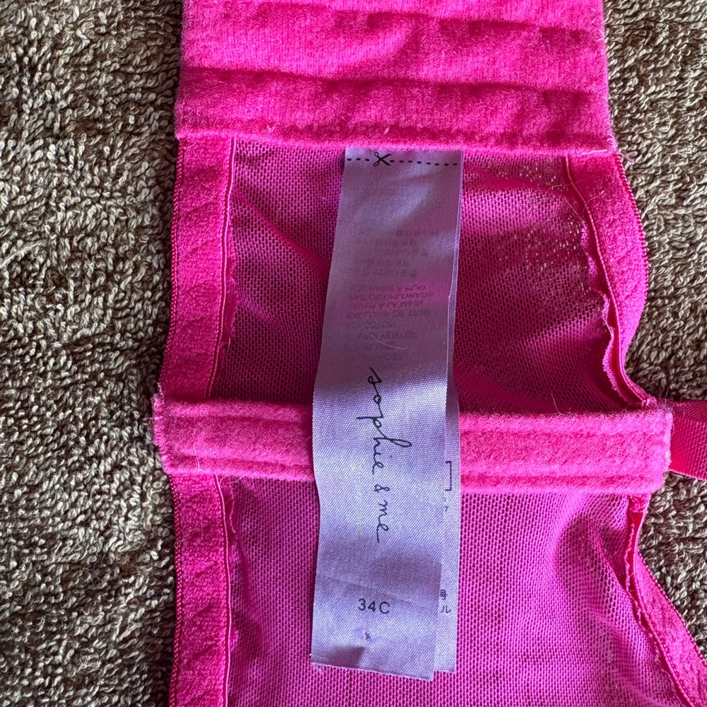 🔥5 FOR $25🔥 Vibrant Pink Lace Bra - Picture 3 of 4